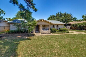 974 Harber Ave in Grapevine, TX - Building Photo - Building Photo