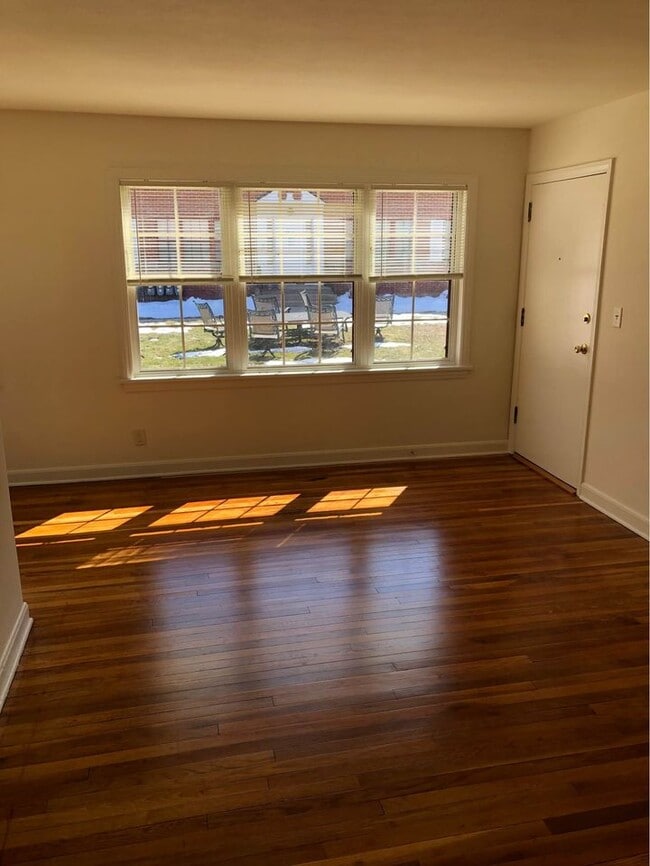 Gardens on Hillcrest in Madison, WI - Building Photo - Building Photo