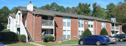 Forest Lake at Oyster Point in Newport News, VA - Building Photo - Building Photo