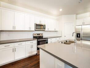 6513 Enlightenment Dr in Reno, NV - Foto de edificio - Building Photo