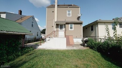 27 Orange Ave in Clifton, NJ - Building Photo - Building Photo