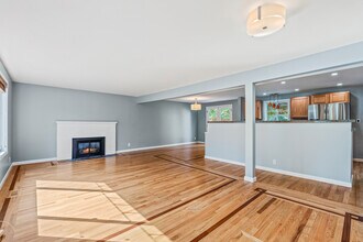 18315 6th Ave NW in Shoreline, WA - Building Photo - Building Photo