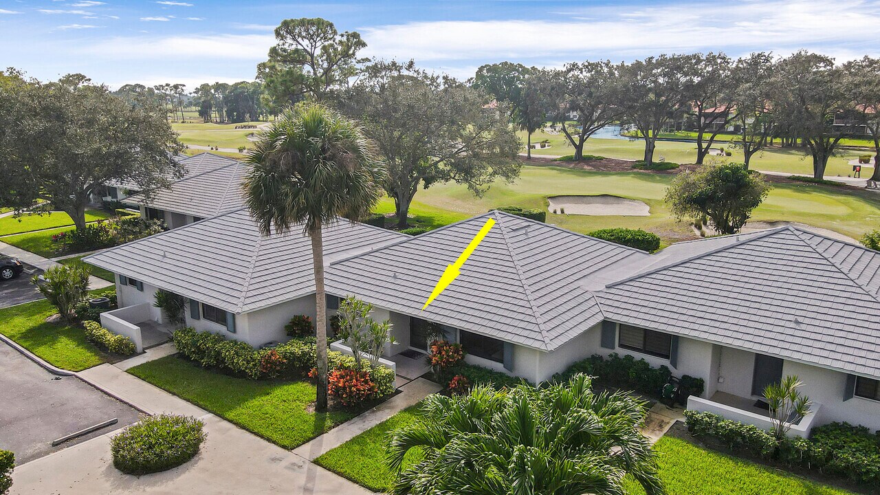 820 Club Dr in Palm Beach Gardens, FL - Building Photo