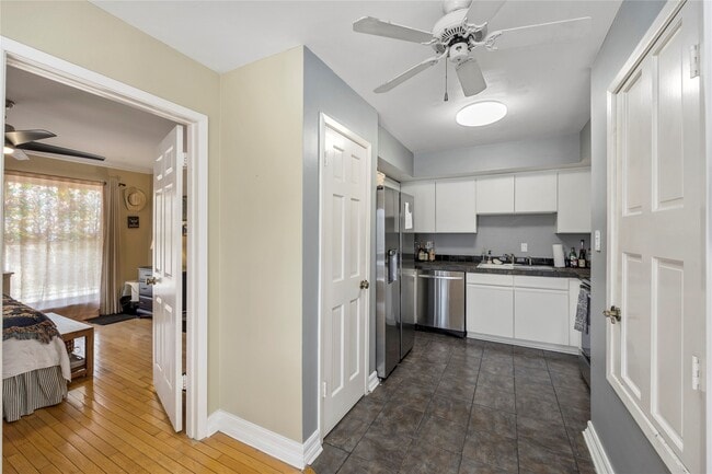 property at 2415 Dunlavy St