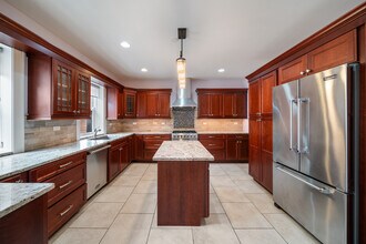 721 Foster St, Unit 3W in Evanston, IL - Foto de edificio - Building Photo