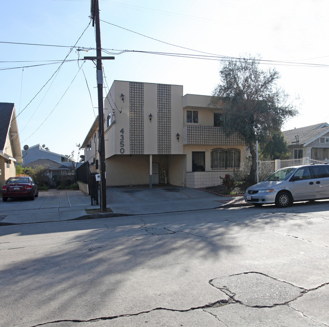 4350 Prospect Ave in Los Angeles, CA - Building Photo - Building Photo