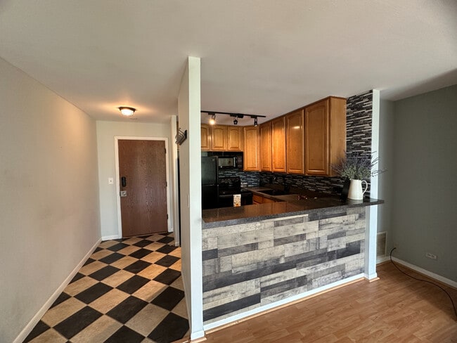property at 5820 Oakwood Dr
