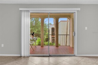 514 Orange Dr in Altamonte Springs, FL - Foto de edificio - Building Photo