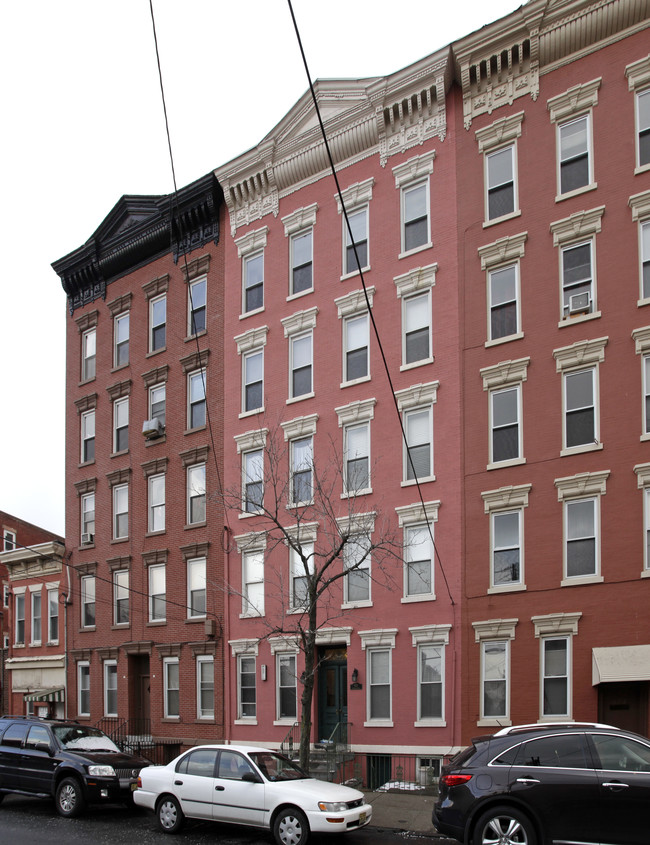 625 Willow Ave in Hoboken, NJ - Building Photo - Building Photo