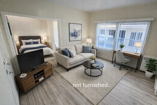 4530 Normandie Ave in Los Angeles, CA - Building Photo