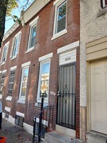 1826 E Clementine St in Philadelphia, PA - Building Photo