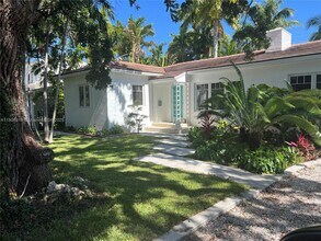 540 NE 55th St in Miami, FL - Building Photo - Building Photo
