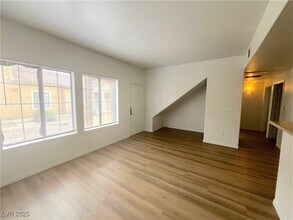 2041 Hussium Hills St in Las Vegas, NV - Building Photo - Building Photo