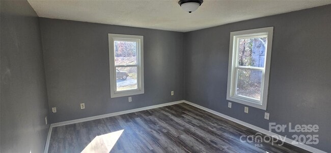 500 Dogwood in Hudson, NC - Building Photo - Building Photo