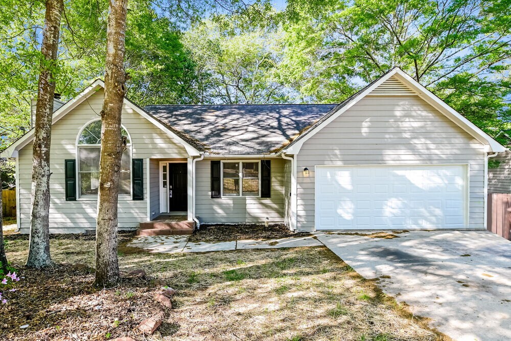 430 Rosehill Dr in Mcdonough, GA - Building Photo