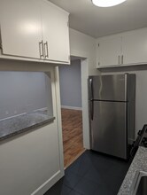 7062 Lanewood Ave in Los Angeles, CA - Foto de edificio - Building Photo