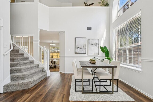 1110 Blue Fox Dr in Austin, TX - Building Photo - Building Photo