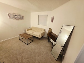 214 Southern Ave, Unit Apt 3 in Pittsburgh, PA - Building Photo - Building Photo