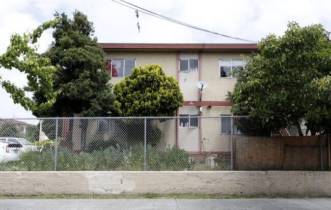 1611 Russell St in Berkeley, CA - Building Photo - Building Photo