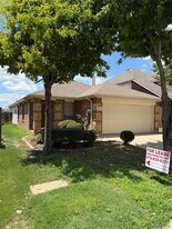 12125 Walden Wood Dr in Fort Worth, TX - Building Photo