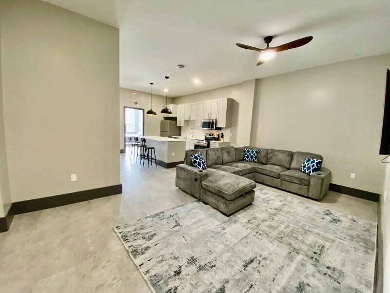 116 E Randolph Ave, Unit 204 in Enid, OK - Building Photo