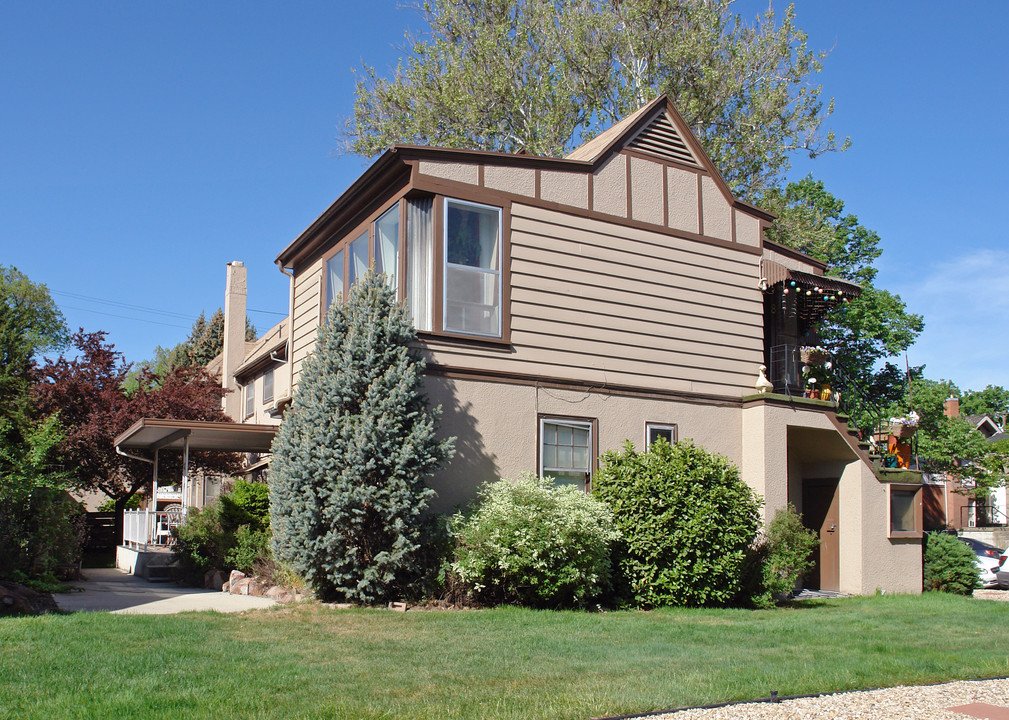 Le Chateaux in Boise, ID - Building Photo