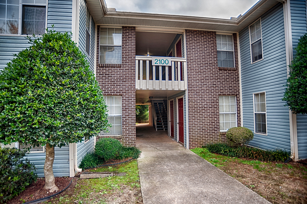 2104 Liberty Dr in Madison, AL - Building Photo