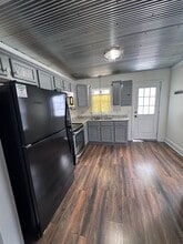 1615 N Maple Ave in Cookeville, TN - Building Photo - Building Photo