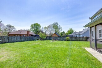 2104 Loudenslager Dr in Thompson's Station, TN - Building Photo - Building Photo