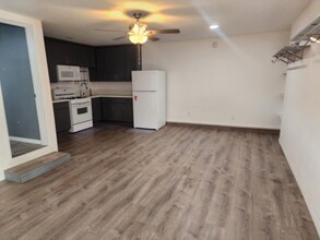 11527 Pluton St in Norwalk, CA - Building Photo - Building Photo