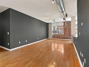 800 Peachtree St NE in Atlanta, GA - Foto de edificio - Building Photo