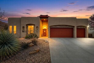 8709 Warm Springs Rd NW in Albuquerque, NM - Building Photo