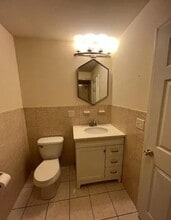 35 Hawkins St, Unit 2 in Newark, NJ - Foto de edificio - Building Photo