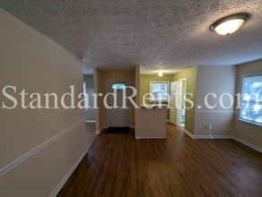 461 Booth Cir SW in Marietta, GA - Building Photo - Building Photo