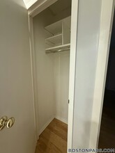 50 Broadlawn Park in Boston, MA - Foto de edificio - Building Photo