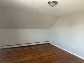 27 Warren Ave in Malden, MA - Building Photo - Building Photo