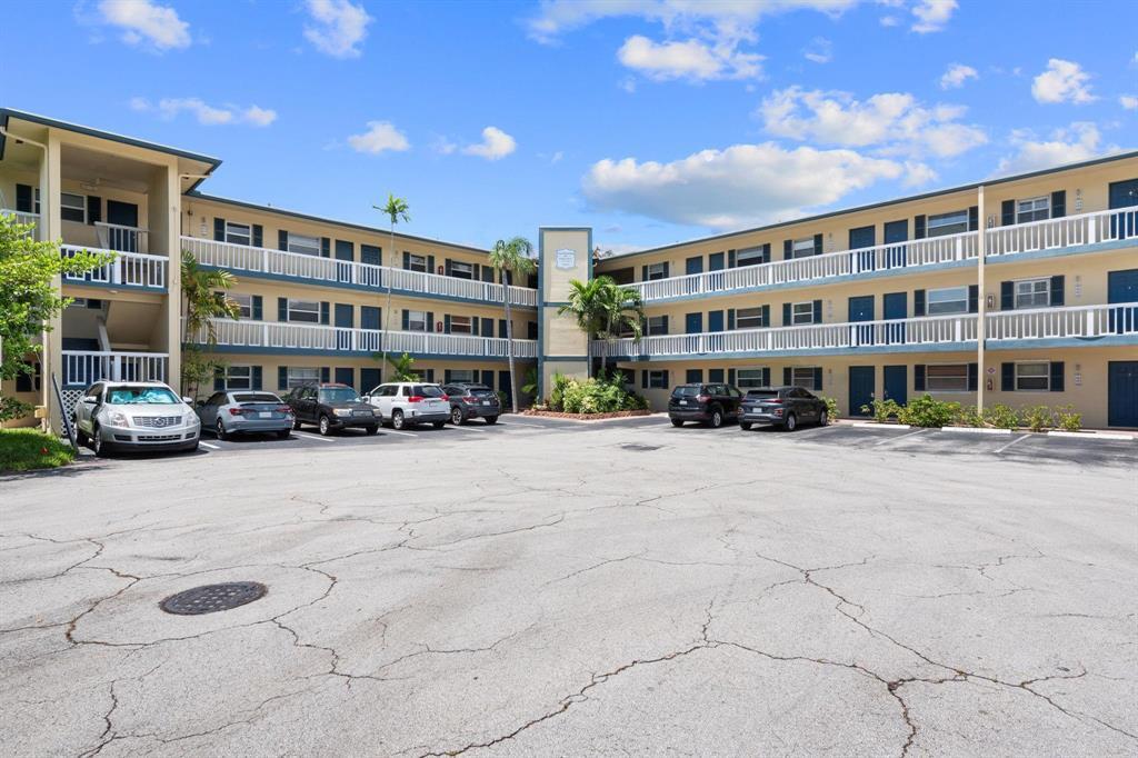 1400 NE 57th Ct in Fort Lauderdale, FL - Building Photo