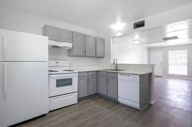 property at 313-319 Rose St