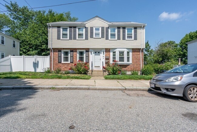 property at 19 Grew Hill Rd
