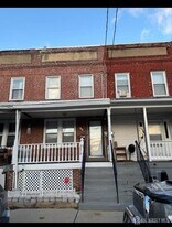 22 Dunham St in Trenton, NJ - Building Photo