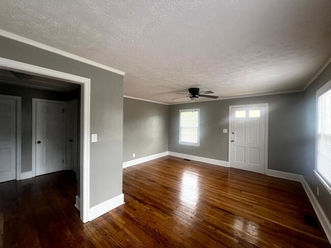 124 Eastwood Ave in Fayetteville, NC - Building Photo - Building Photo