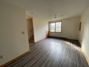 408 Overlook Dr in Martinsburg, WV - Building Photo - Building Photo