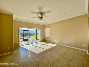 1337 Tripper Dr in Jacksonville, FL - Foto de edificio - Building Photo