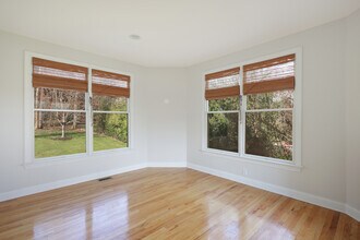 31 Washington Valley Rd in Warren, NJ - Building Photo - Building Photo