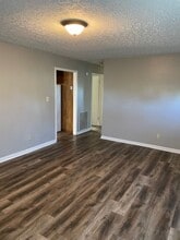 181 Beauchamp Rd in Russellville, KY - Building Photo - Building Photo