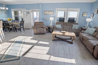 975 Dolly St in Gilchrist, TX - Building Photo - Building Photo