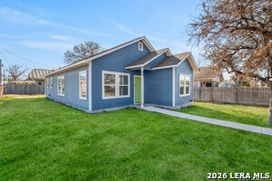 3402 W Salinas in San Antonio, TX - Building Photo - Building Photo