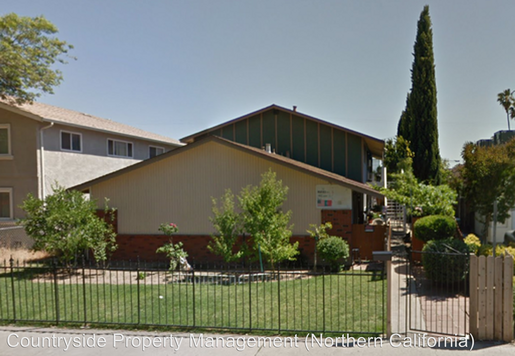 1932 Darrah St-Unit -#E in Ceres, CA - Building Photo