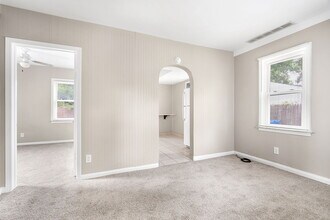 23230 Columbus Ave in Warren, MI - Building Photo - Building Photo