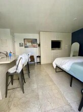 408 SE 12th Ct in Fort Lauderdale, FL - Building Photo - Building Photo